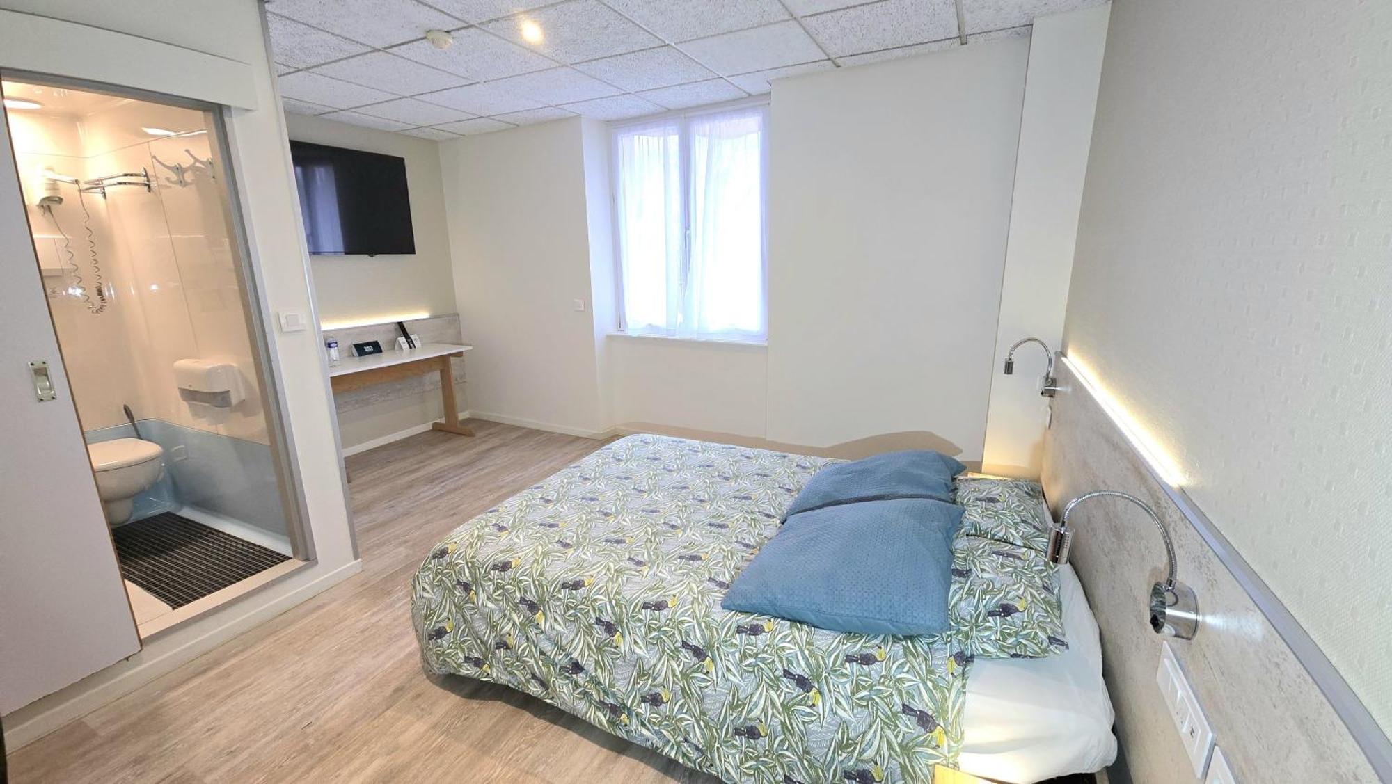 Logis Arcombelle Hotel Montigny le Roi Bagian luar foto